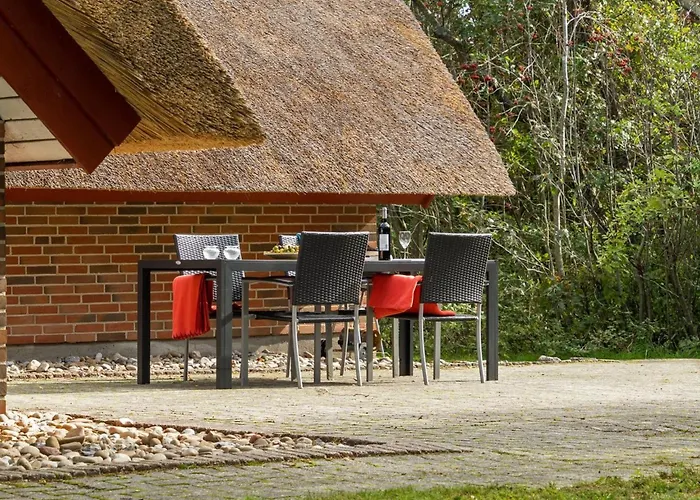 Albin - 2-8km From The Sea By Interhome