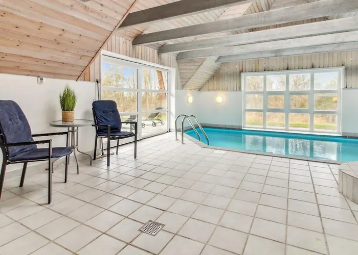 Albin - 2-8km From The Sea By Interhome